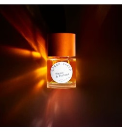 Flamme og Fortune Extrait de Parfum - Sarah Baker Gratis råd og forsendelser!